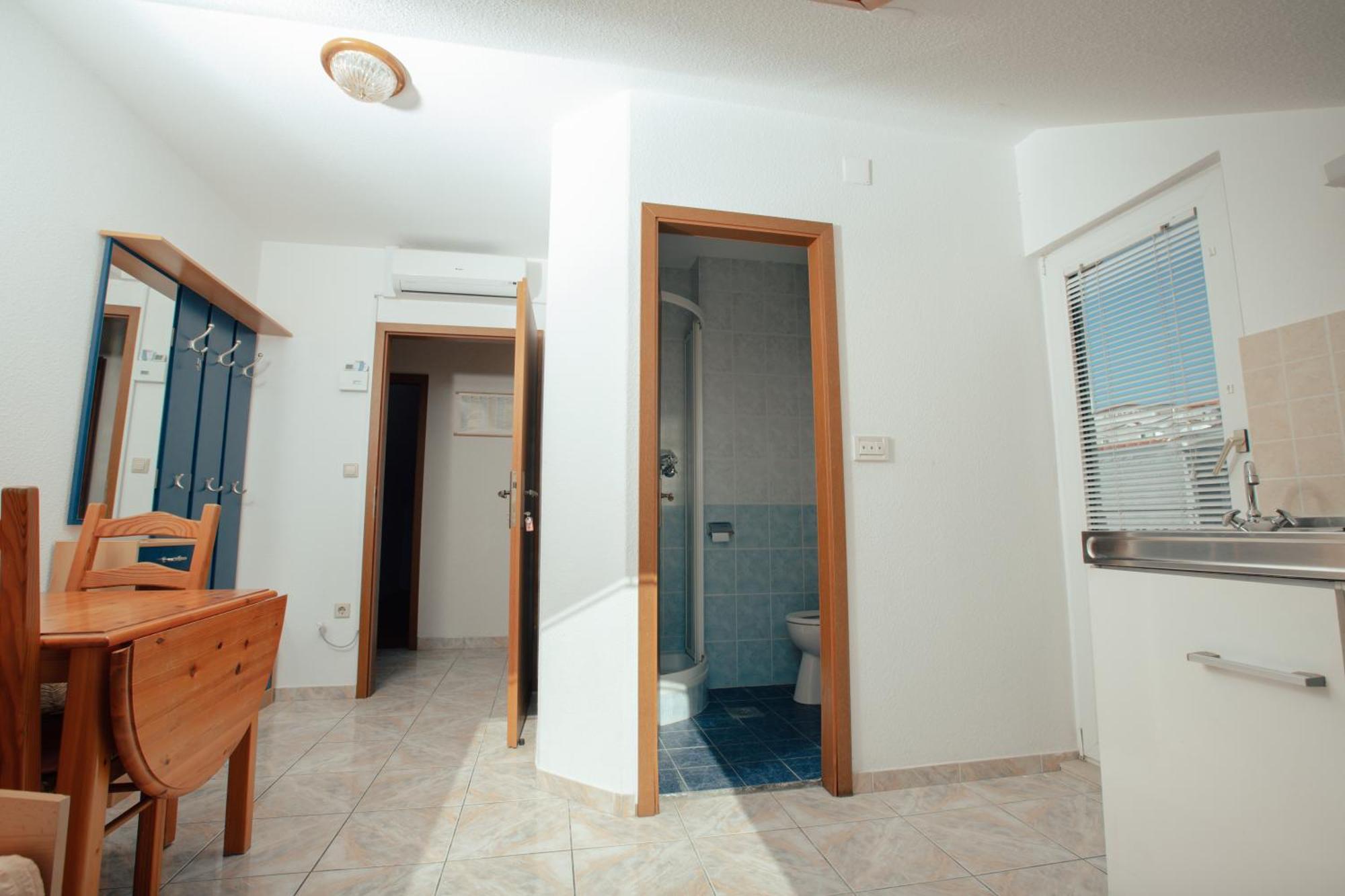 Apartmani Miljak Омиш Экстерьер фото