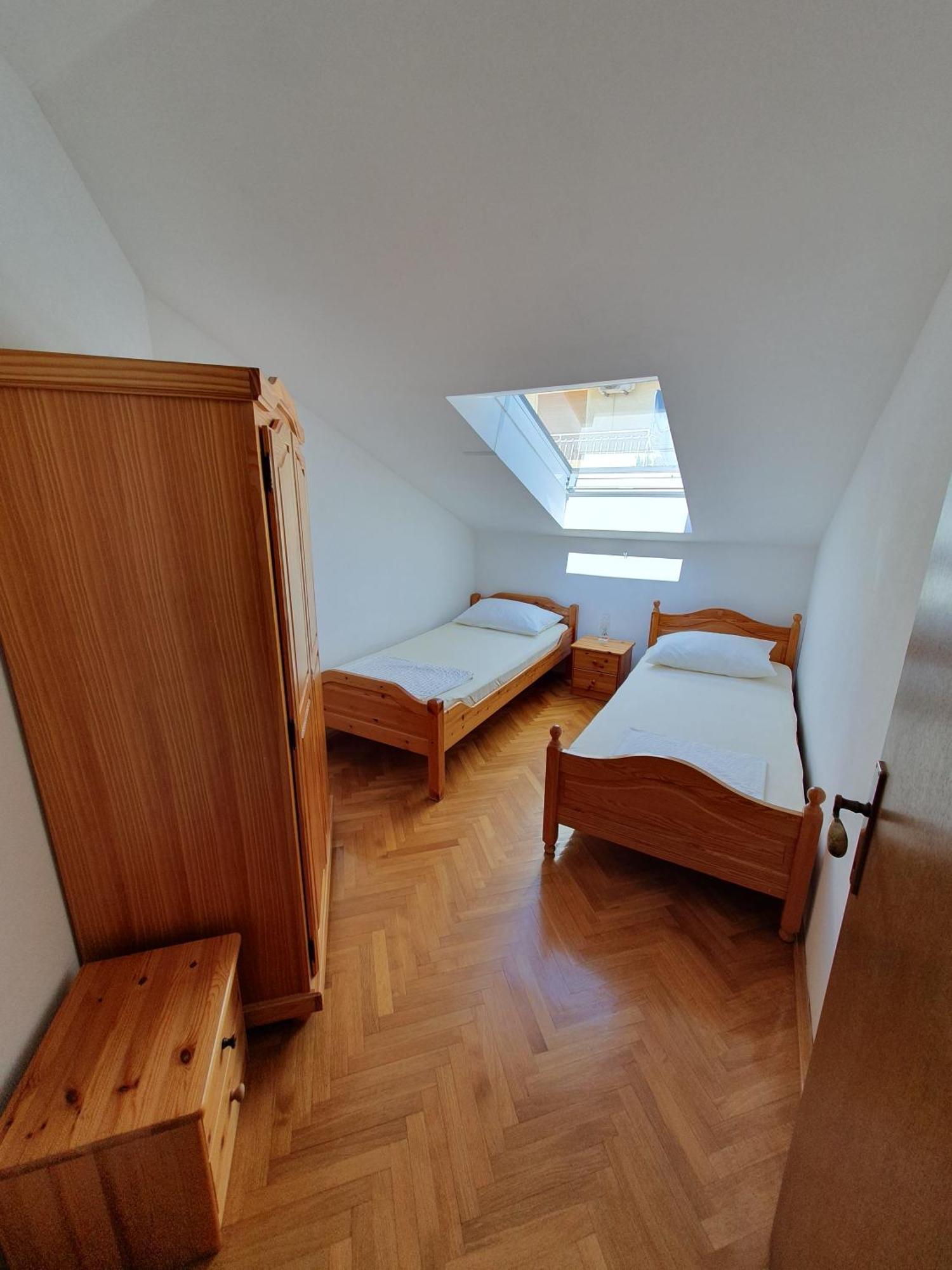 Apartmani Miljak Омиш Экстерьер фото