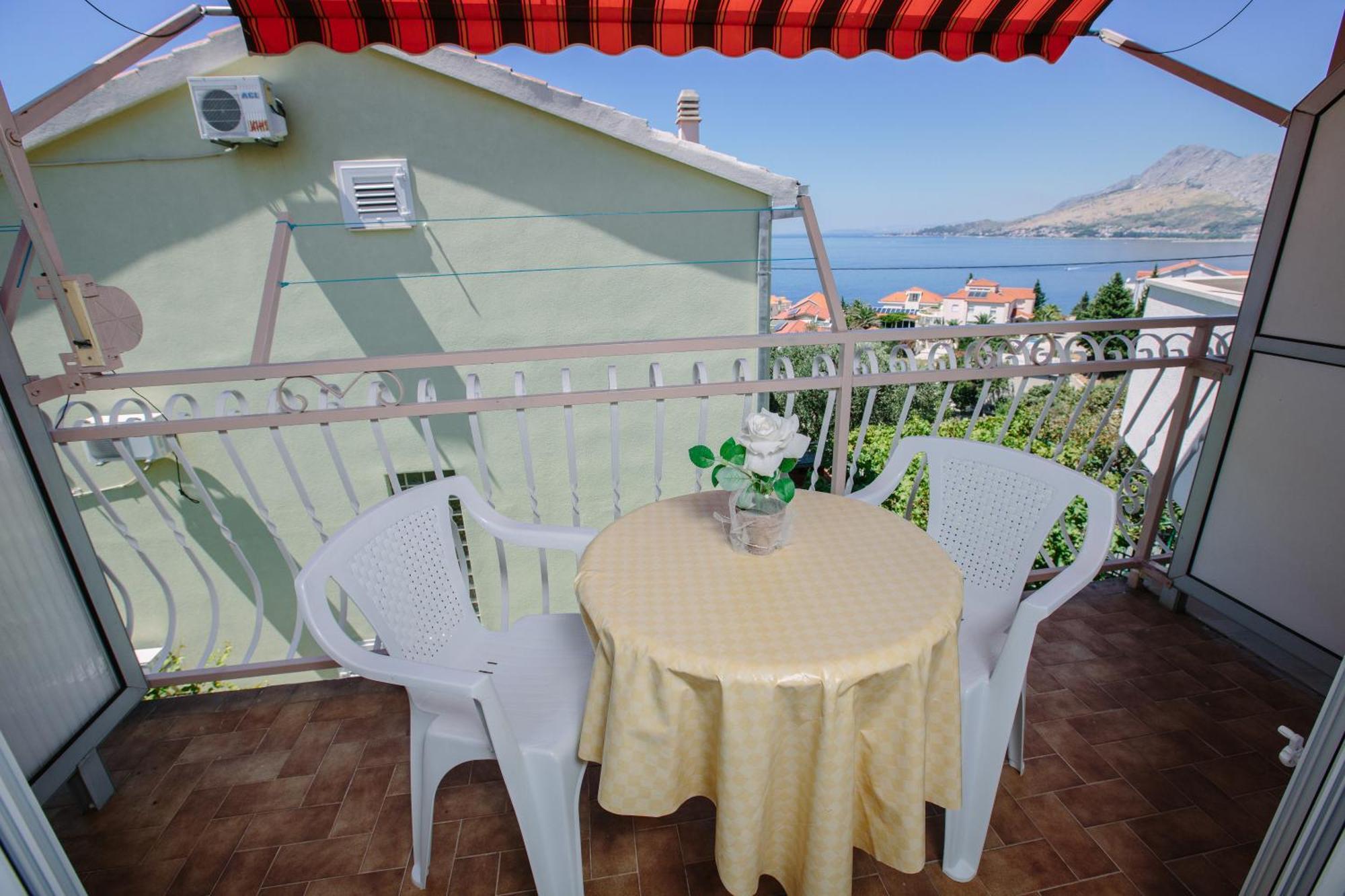 Apartmani Miljak Омиш Номер фото
